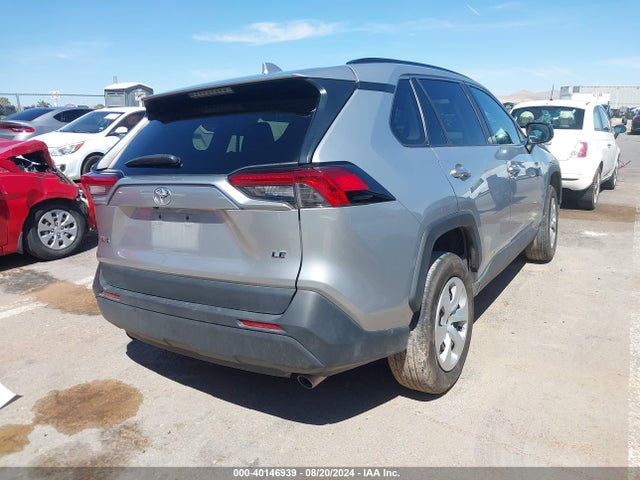 Toyota RAV4 LE 2019 2T3H1RFV1KW036673 Image 4