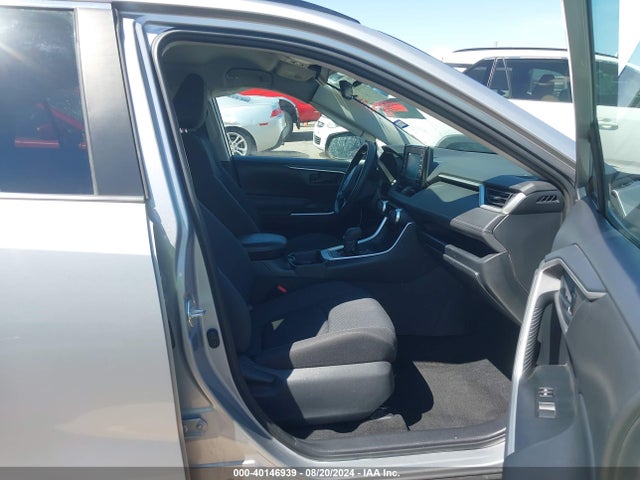 Toyota RAV4 LE 2019 2T3H1RFV1KW036673 Image 5
