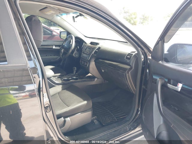 KIA Sorento Lx V6 2015 5XYKTDA76FG650649 Image 5