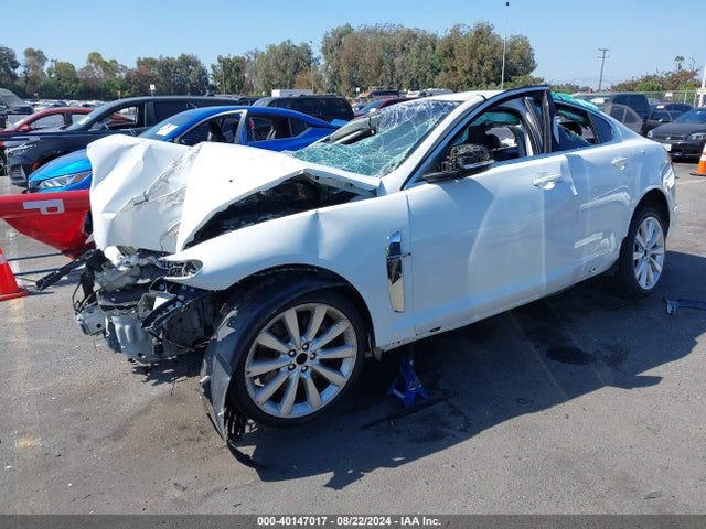 2011 JAGUAR XF SAJWA0FB2BLS12806 Photo 1