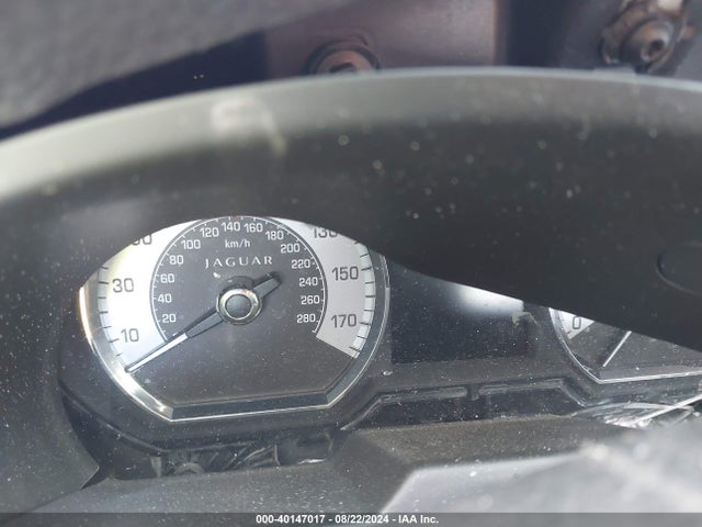 2011 JAGUAR XF SAJWA0FB2BLS12806 Photo 6
