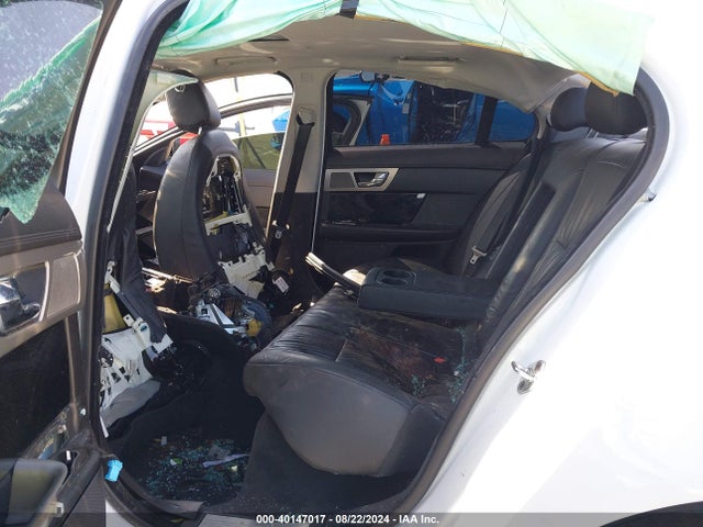 2011 JAGUAR XF SAJWA0FB2BLS12806 Photo 7