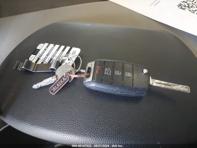 KIA Soul 2016 KNDJN2A28G7348843 Image 11