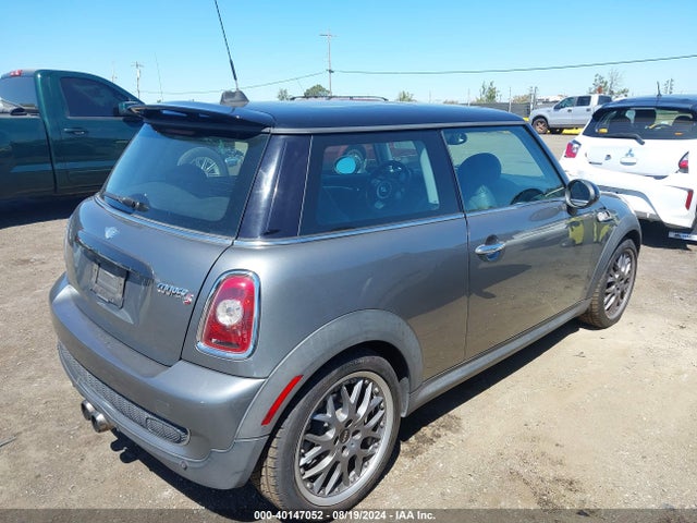 2007 MINI COOPER S WMWMF73517TL90970 Photo 3