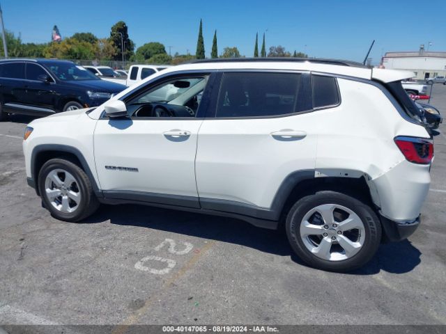 3C4NJCBBXLT166178 Jeep Compass Latitude Fwd