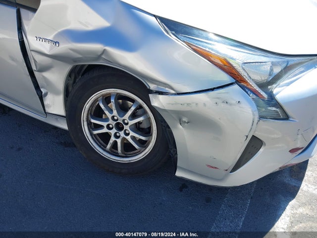 Toyota Prius Two 2016 JTDKBRFU9G3016353 Image 6