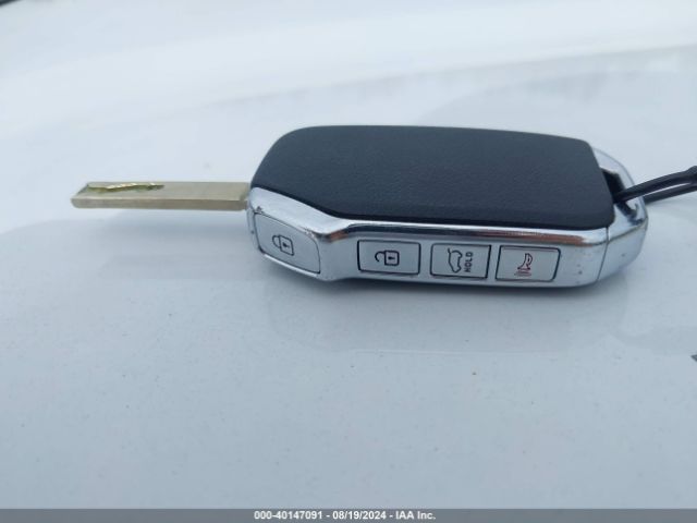 KNDJ23AU1N7827568 KIA SOUL LX