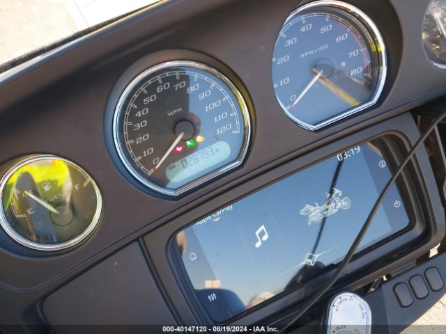 2022 HARLEY-DAVIDSON FLHT 1HD1FVC1XNB604699 Photo 6