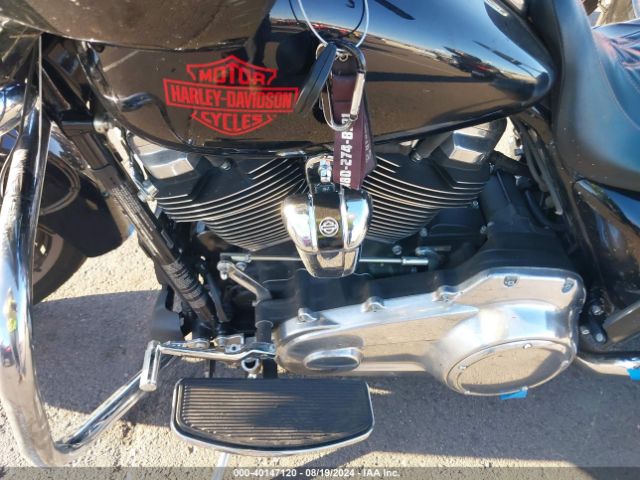 2022 HARLEY-DAVIDSON FLHT 1HD1FVC1XNB604699 Photo 8