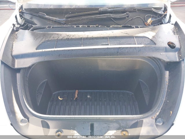 2022 TESLA MODEL Y 7SAYGDEE9NF381451 Photo 9