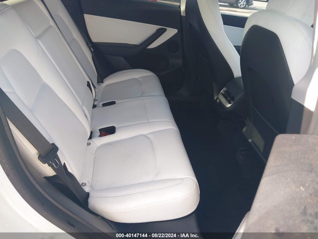 2022 TESLA MODEL Y 7SAYGDEE9NF381451 Photo 7
