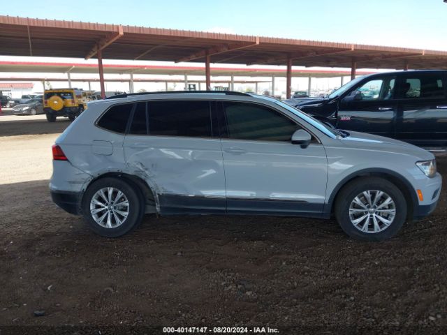 3VV3B7AX6JM024590 Volkswagen Tiguan 2.0t Se/2.0t Sel