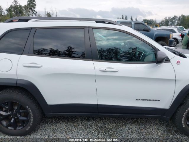 1C4PJMBS8FW605813 Jeep Cherokee Trailhawk