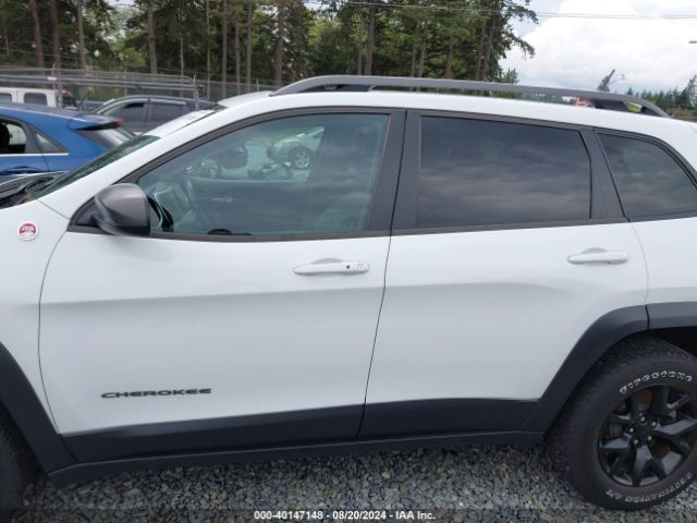 1C4PJMBS8FW605813 Jeep Cherokee Trailhawk