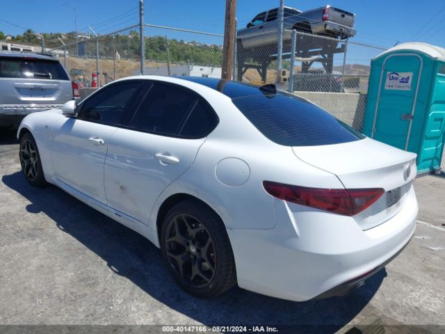 ZARFAMBN9N7665118 Alfa Romeo Giulia Ti Rwd