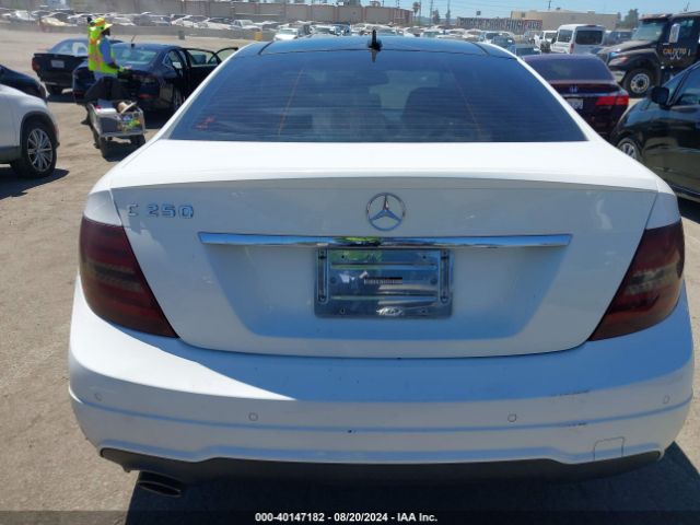 WDDGJ4HB9FG442158 Mercedes-Benz C 250