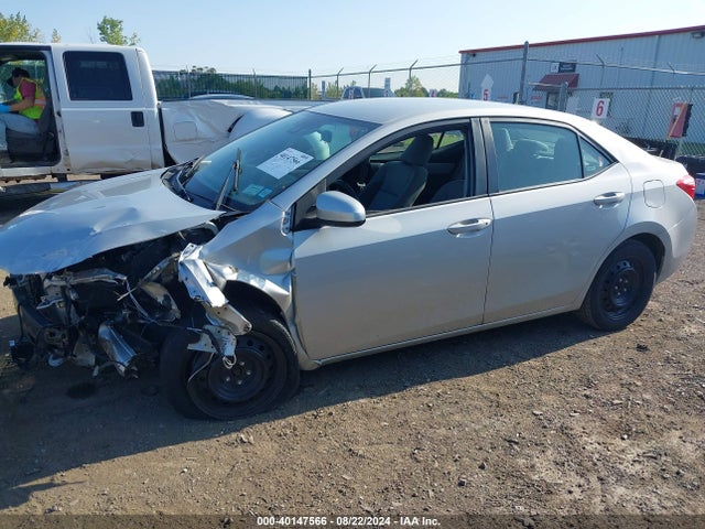 Toyota COROLLA LE 2018 2T1BURHE5JC087810 Image 14