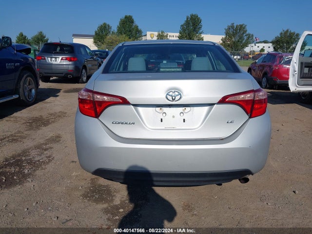 Toyota COROLLA LE 2018 2T1BURHE5JC087810 Image 16