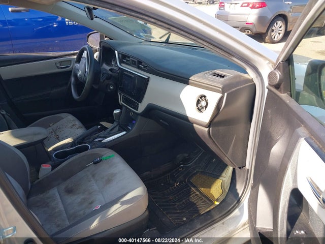 Toyota COROLLA LE 2018 2T1BURHE5JC087810 Image 5