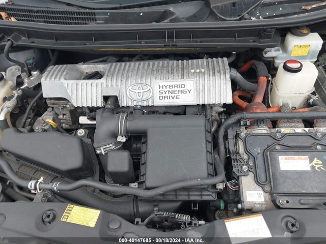 Toyota Prius Three 2015 JTDKN3DU5F0431757 Image 10