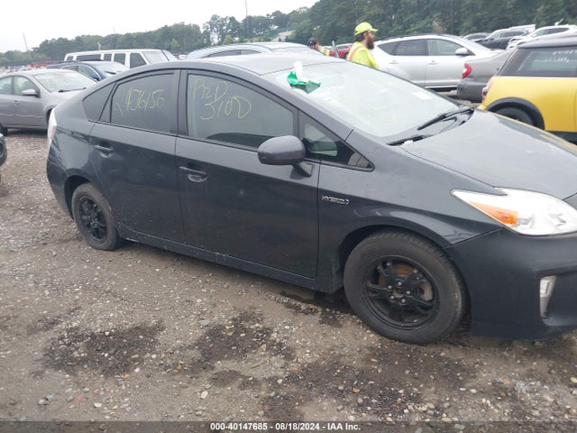 Toyota Prius Three 2015 JTDKN3DU5F0431757 Image 12