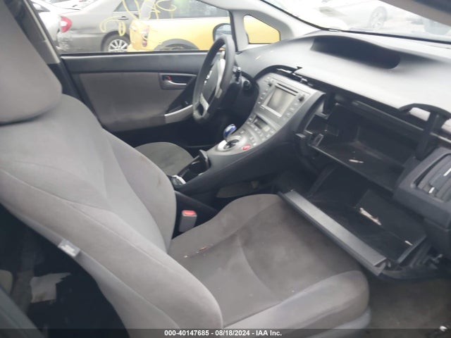 Toyota Prius Three 2015 JTDKN3DU5F0431757 Image 5