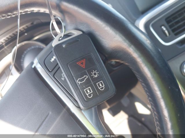 YV1612TK3G2406539 Volvo S60 T5 Premier