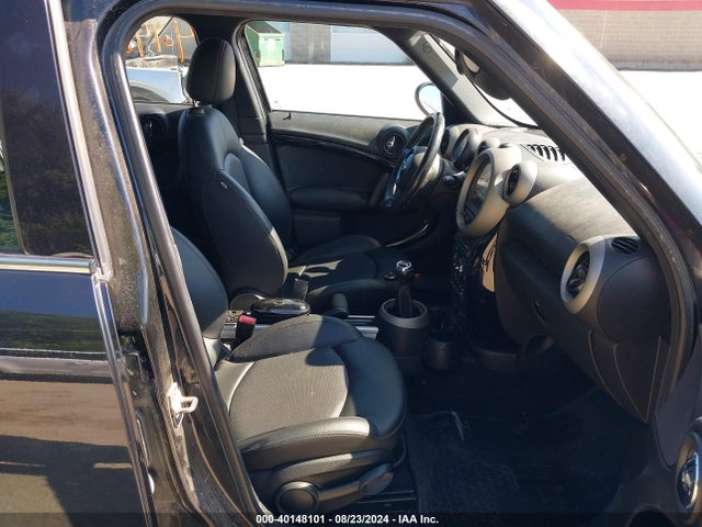2011 MINI COOPER S COUNTRYMAN WMWZC5C59BWM11008 Photo 4