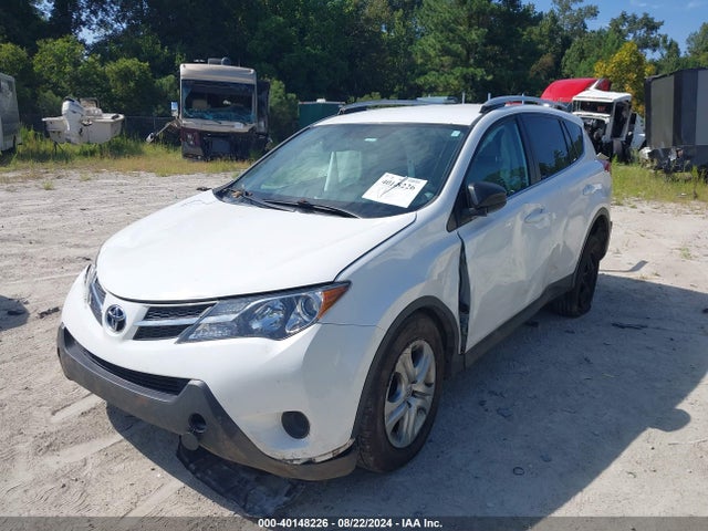 Toyota RAV4 LE 2014 2T3BFREV8EW178726 Image 2