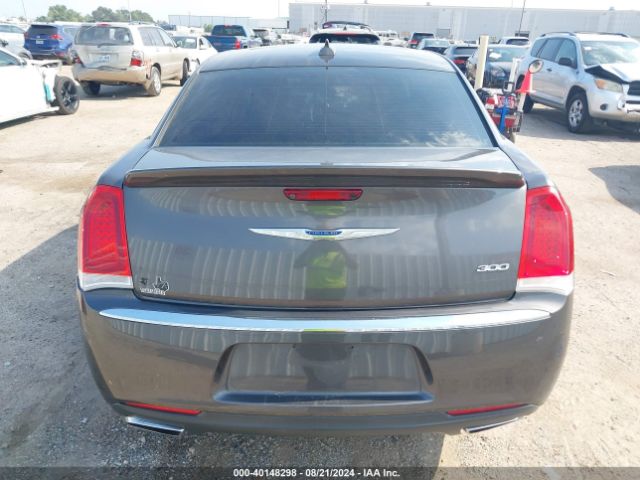 2C3CCAAG6JH275623 Chrysler 300 Touring L