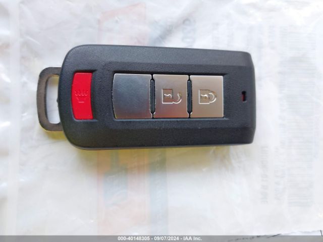 JA4AD3A33GZ001761 Mitsubishi Outlander Se