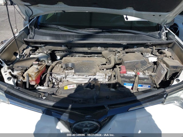 Toyota RAV4 LE 2018 JTMZFREV1JJ737864 Image 10