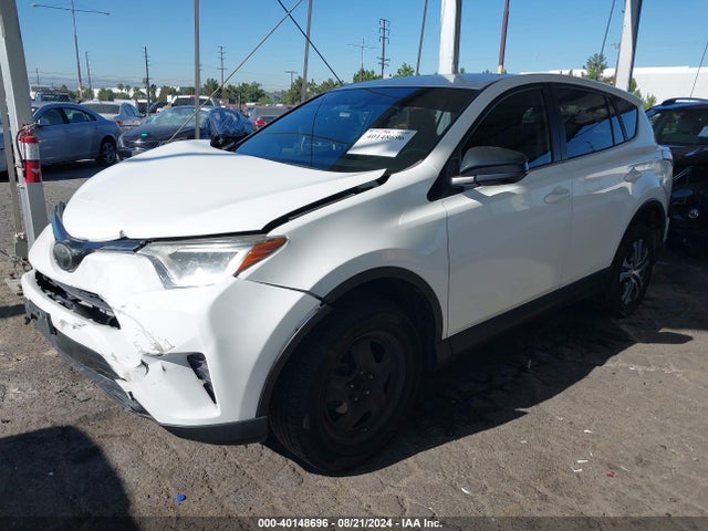 Toyota RAV4 LE 2018 JTMZFREV1JJ737864 Image 2