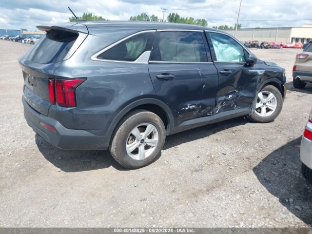5XYRGDLC4NG116206 KIA SORENTO LX