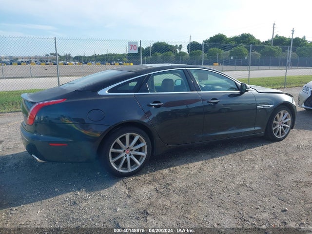 2012 JAGUAR XJ SAJWA1CB2CLV38665 Photo 3