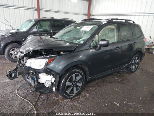 Subaru Forester 2.5i Premium 2018 JF2SJAEC3JG594334 Image 2