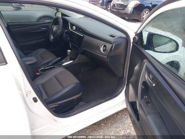 Toyota COROLLA SE 2018 5YFBURHE7JP812940 Image 5