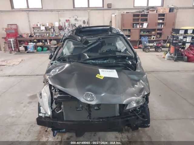 5TDYZ3DC8HS815036 Toyota Sienna Xle 8 Passenger