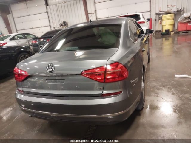 1VWAS7A36GC027547 Volkswagen Passat 1.8t S