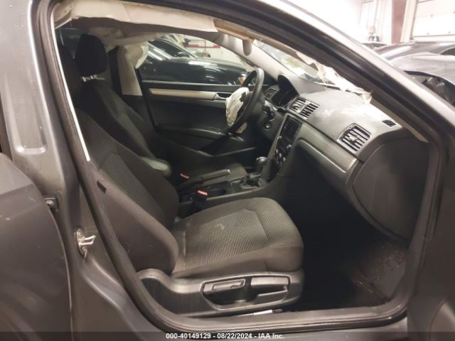 1VWAS7A36GC027547 Volkswagen Passat 1.8t S