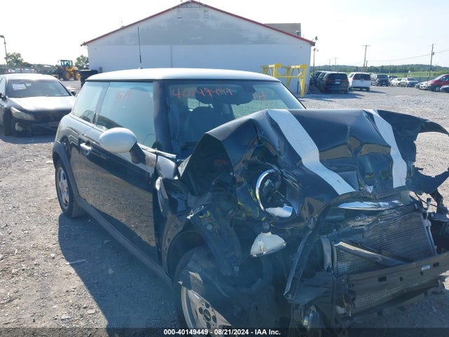 2011 MINI COOPER WMWSU3C57BT097783 Photo 0