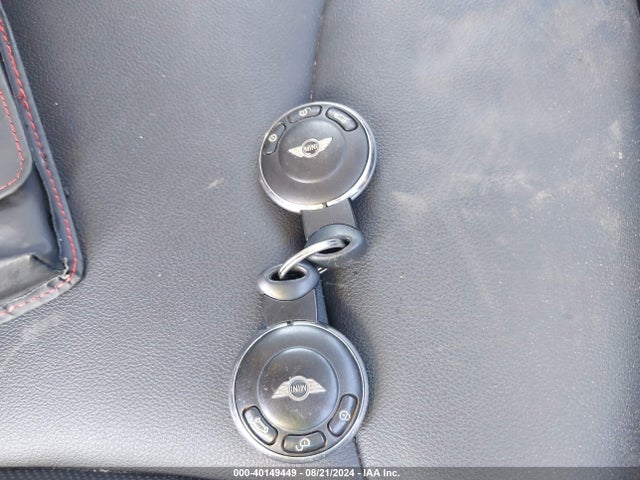 2011 MINI COOPER WMWSU3C57BT097783 Photo 10