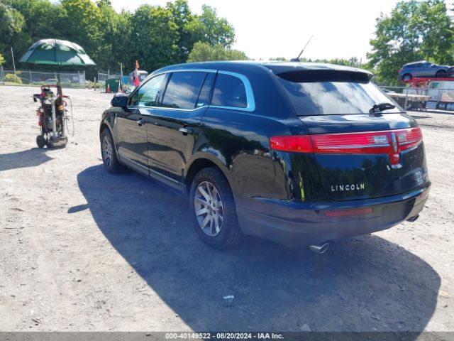 2LMHJ5NK9GBL01544 Lincoln Mkt Livery