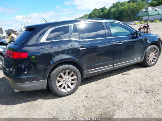 2LMHJ5NK9GBL01544 Lincoln Mkt Livery