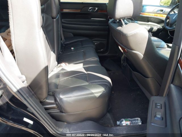 2LMHJ5NK9GBL01544 Lincoln Mkt Livery