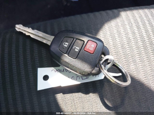 Toyota RAV4 LE 2016 2T3BFREV5GW435876 Image 11