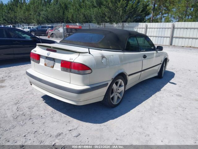 2002 SAAB 9-3 YS3DF75K327000063 Photo 3