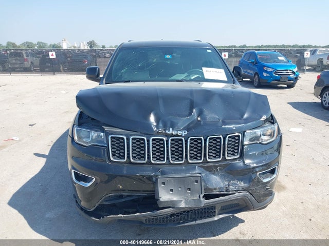 1C4RJEAG3HC868887 Jeep Grand Cherokee Laredo 4x2