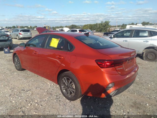 3KPF24AD6PE571443 KIA Forte Lxs