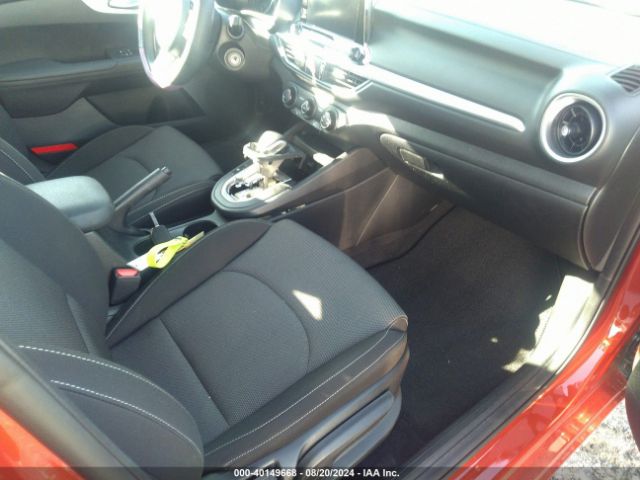 3KPF24AD6PE571443 KIA Forte Lxs